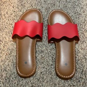 Red scallop strap sandal